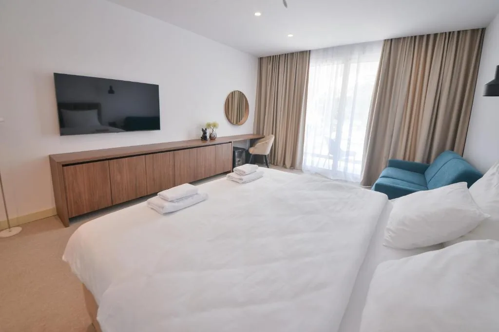 Suite with Terrace — Hotel Riva